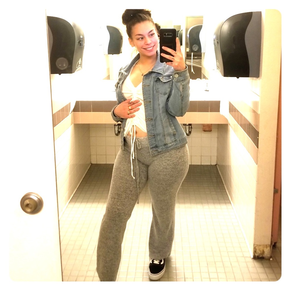 Stretchy pants